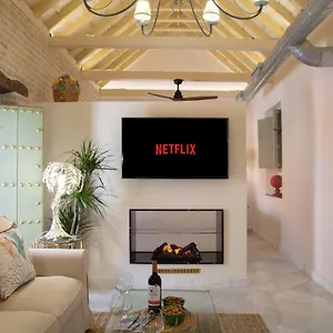 Juderia De V Luxury Apartment